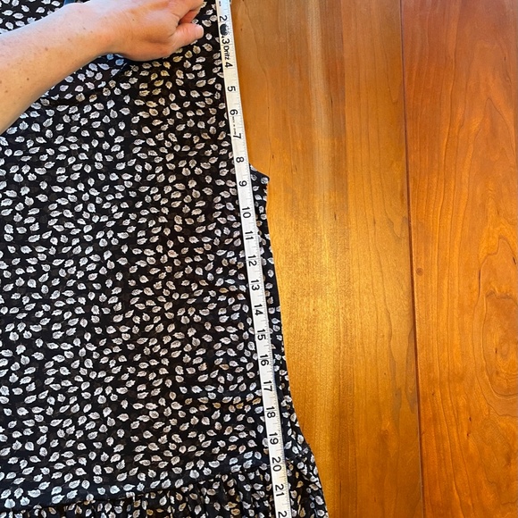 ETHYL | somewhat sheer loose fitting top - Picture 6 of 6